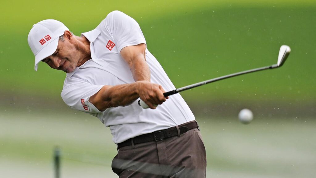 Australian Adam Scott made his move in the third round of the Baycurrent Classic in Japan. 
