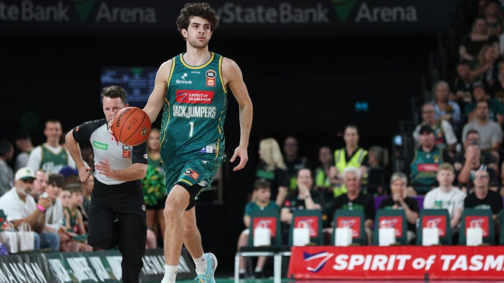 Taran Armstrong added 19 points to help steer the JackJumpers to victory.

