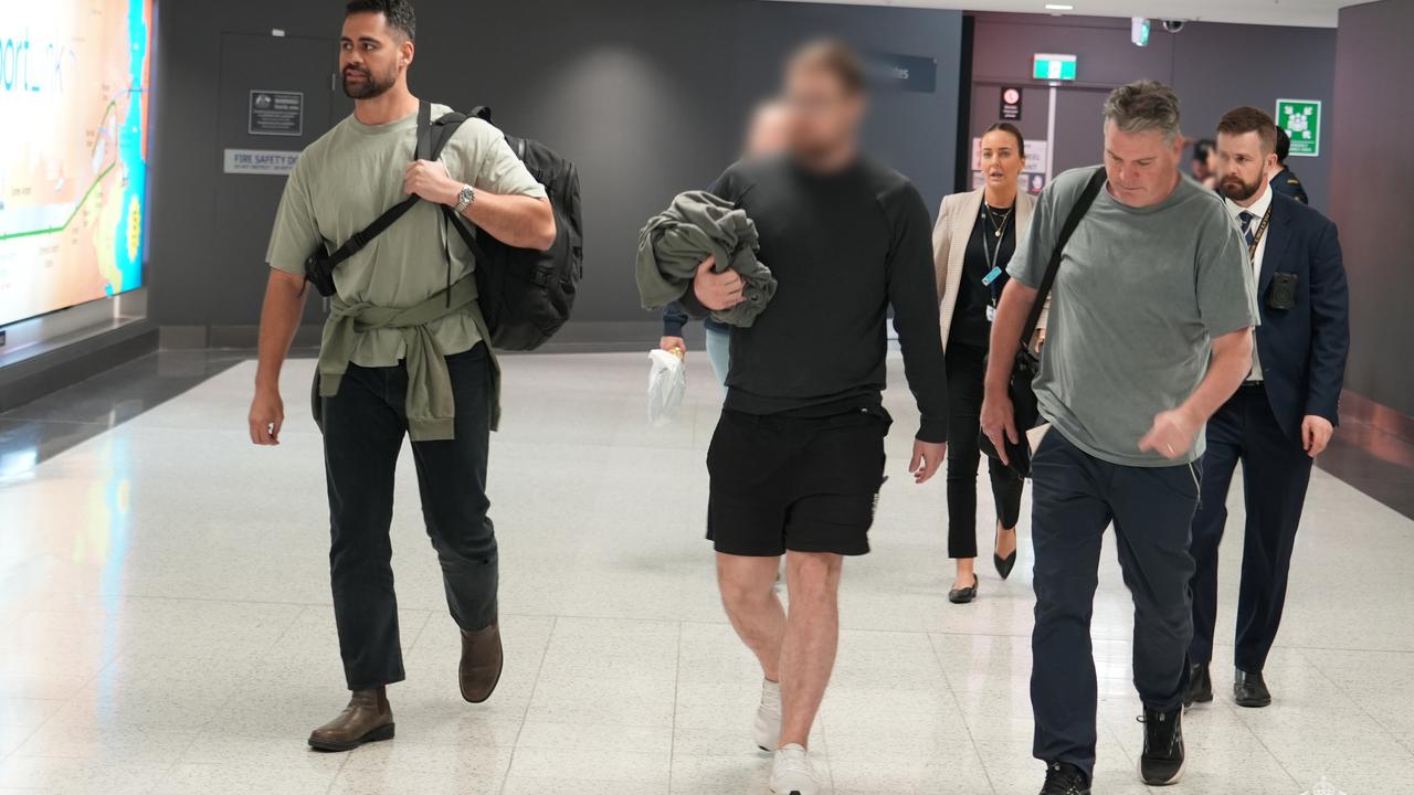 Homicide Squad detectives extradite man from Poland