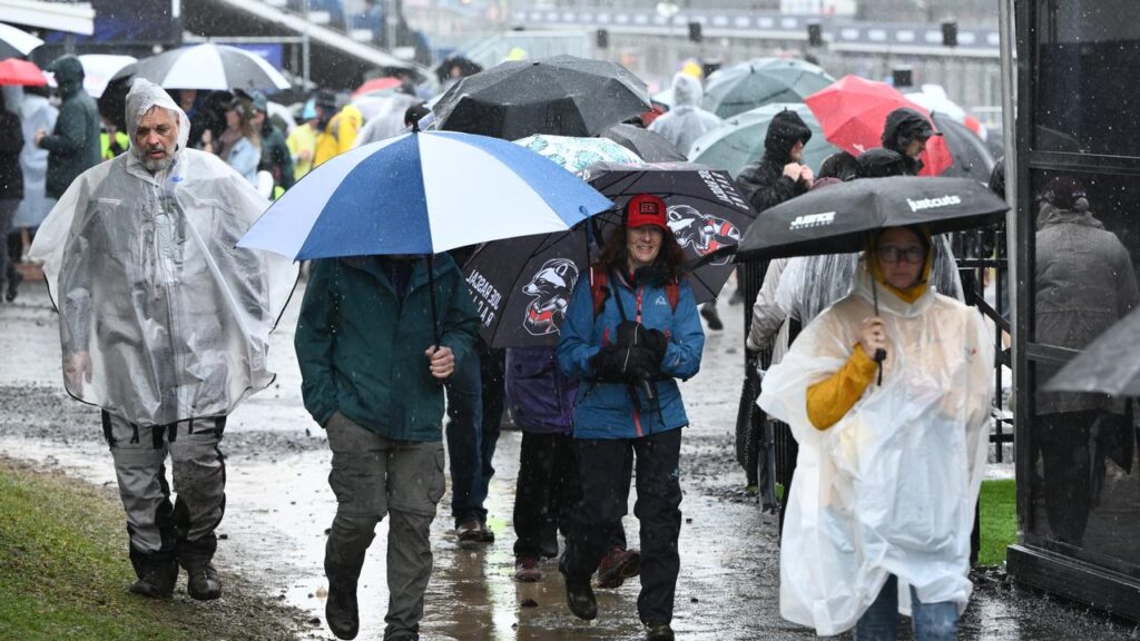 MotoGP fans have been left wet and unsure if they’ll see the last race at Phillip Island take place.
