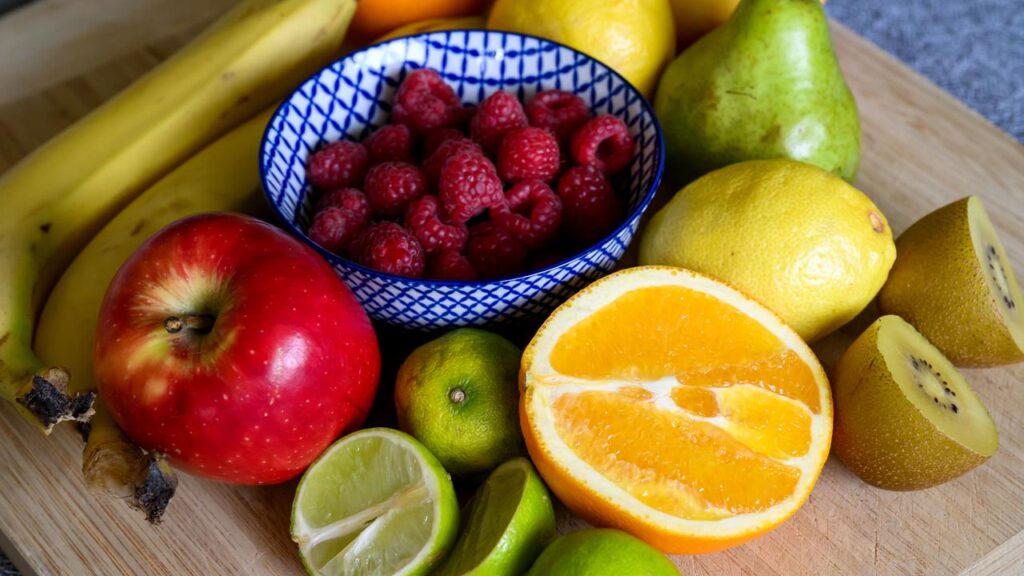 A new study involving Aussie adolescents suggests a healthy diet can be fruitful for mental health.
