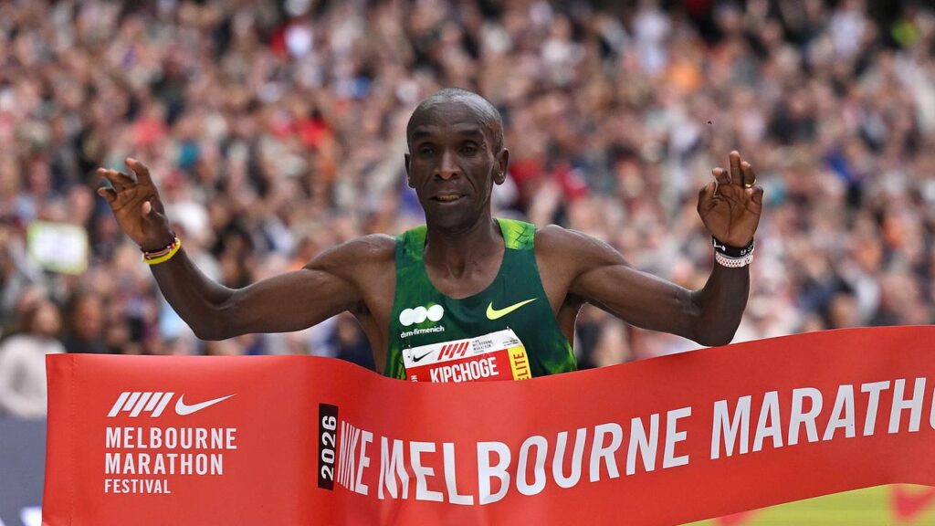 Two-time Olympic champion Eliud Kipchoge has delighted the MCG crowd with a win in the marathon.
