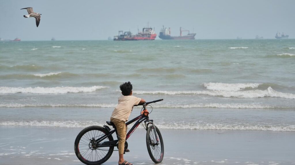 Iran has reaffirmed its position on opening the Strait of Hormuz. Says it’s conditions must be met.

