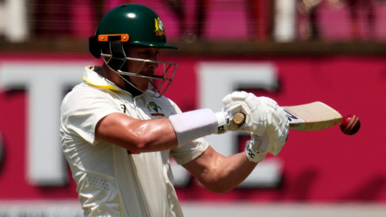 Matt Renshaw hit 10 boundaries on his way to his second Test ton.