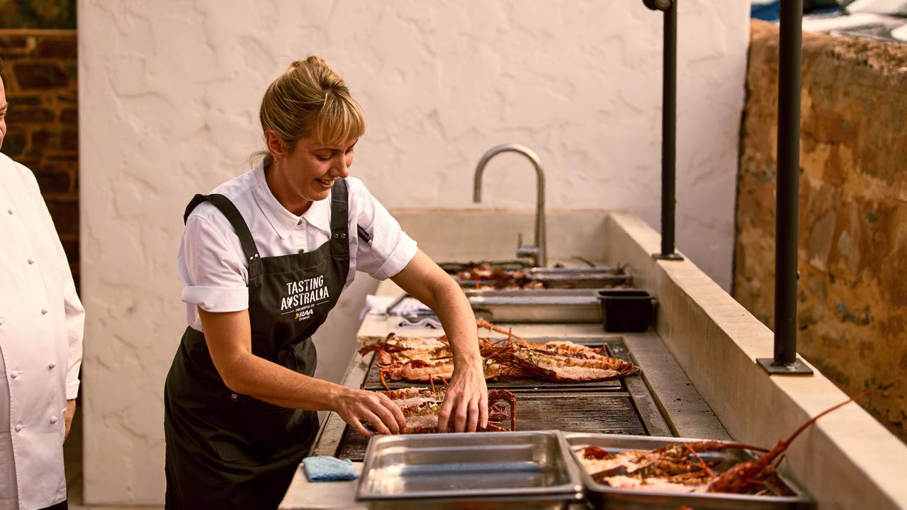 Alanna Sapwell preparing lobster at the Kingsford Long Lunch
