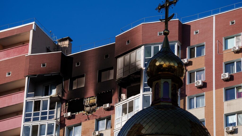 Russia and Ukraine’s aerial war has intensified as fighting along the front line became stalled.
