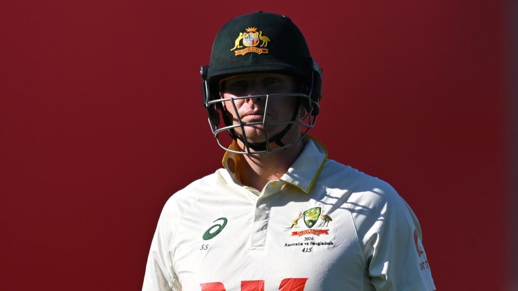 Steve Smith arrived early at Newlands for the third and deciding Test against South Africa.
