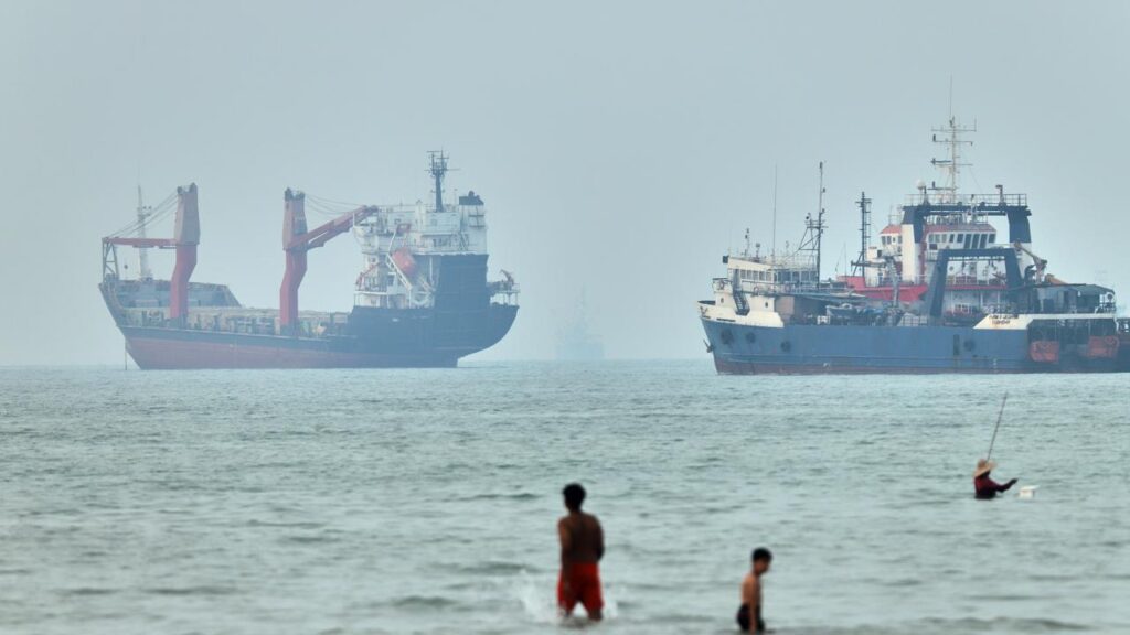 Ships transiting the ‌Strait of Hormuz face an “increasingly unpredictable kinetic threat”.
