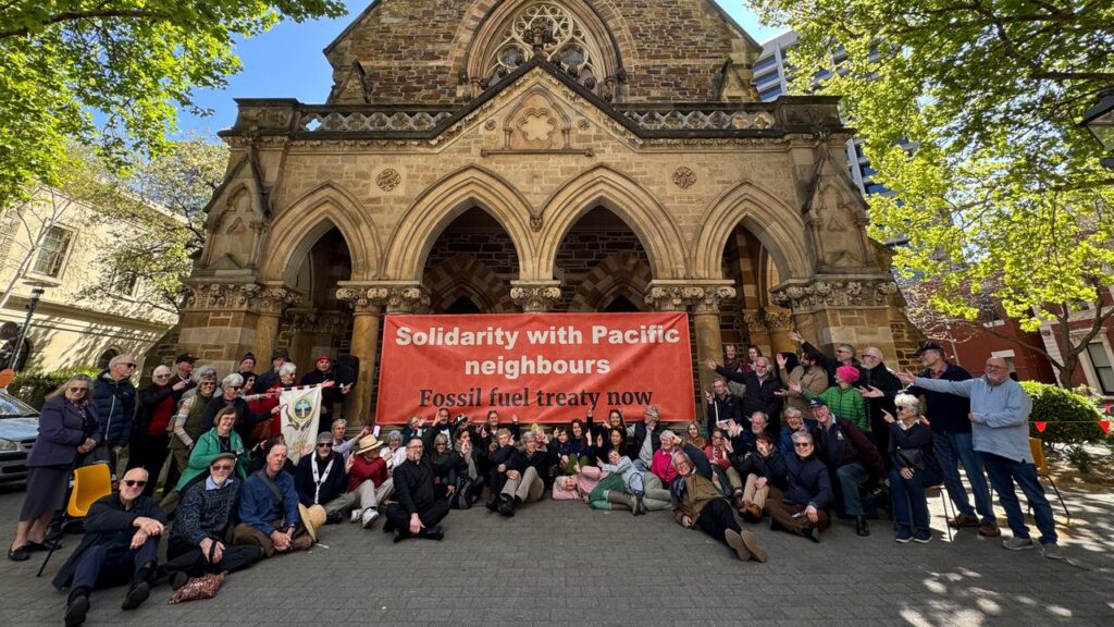 Religious leaders want Australia to support Pacific nations by backing a global fossil fuel treaty.
