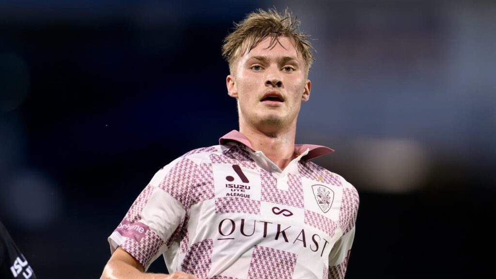 Brisbane Roar export Thomas Waddingham has scored an emotional comeback goal in England.
