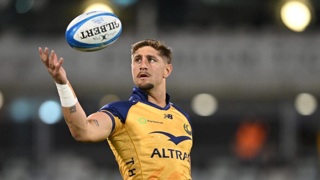 Wallabies wannabe Zac Lomax has been named in the Australia A team.
