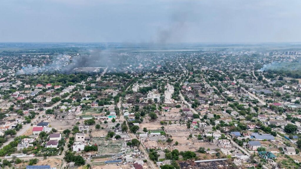 Residents of the Ukrainian town of Oleshky have reported a deepening food crisis.
