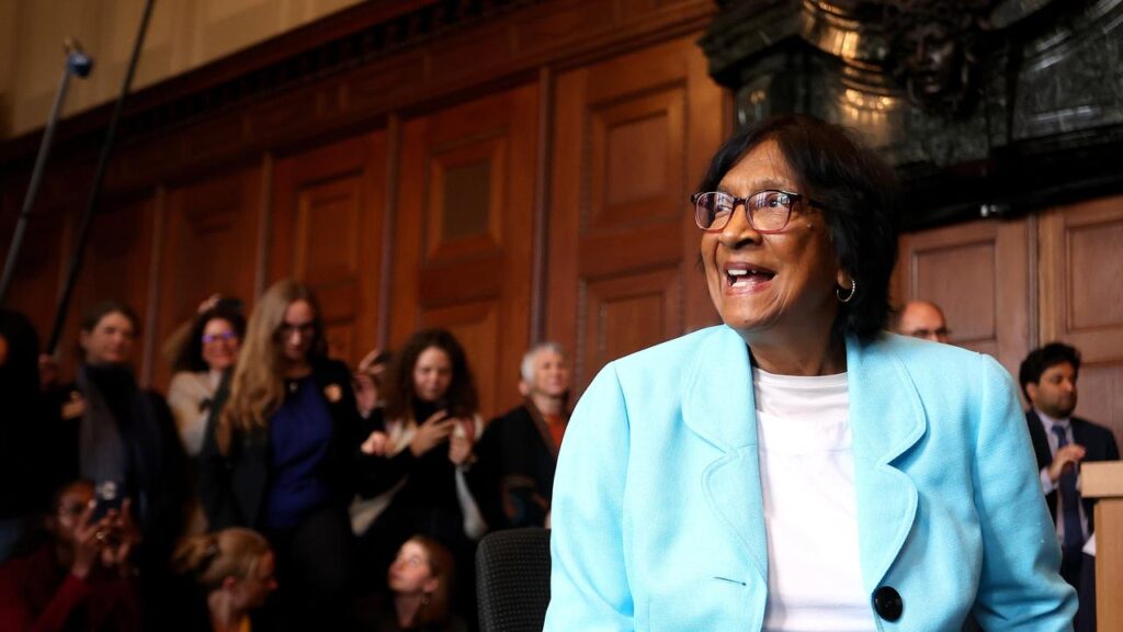 Navi Pillay says leaders are under legal obligation to protect human rights and refrain from war.

